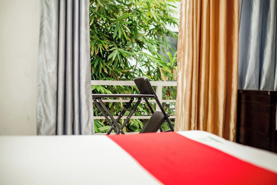 Standard Triple Room, Garden View | Soundproofing, free WiFi