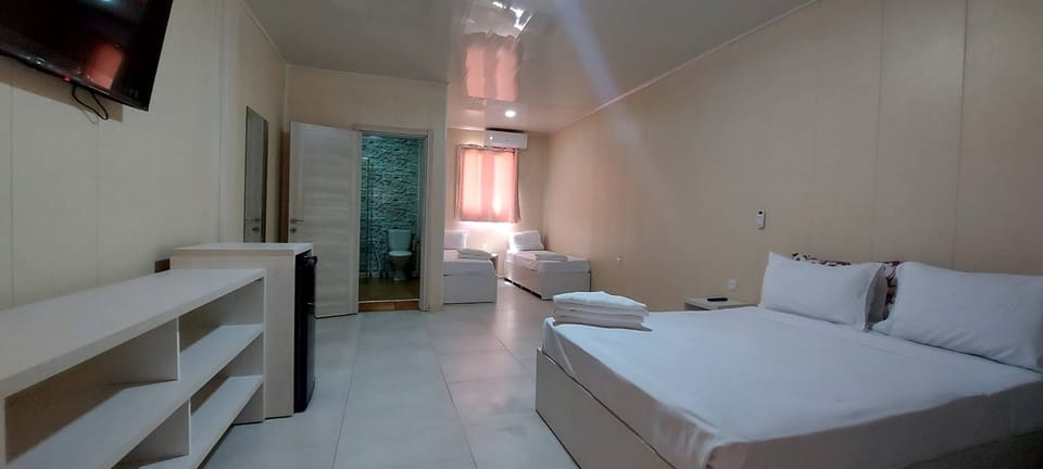 Standard Double or Twin Room | Premium bedding, minibar, blackout drapes, bed sheets