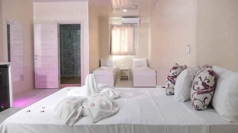 Standard Double or Twin Room | Premium bedding, minibar, blackout drapes, bed sheets