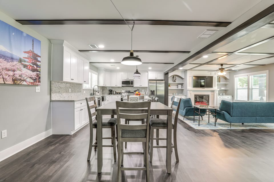 House (4 Bedrooms) | Interior