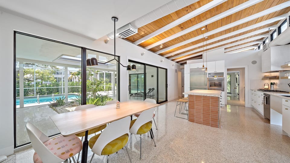 House, 3 Bedrooms | Private kitchen | Coffee/tea maker, fridge, oven, toaster