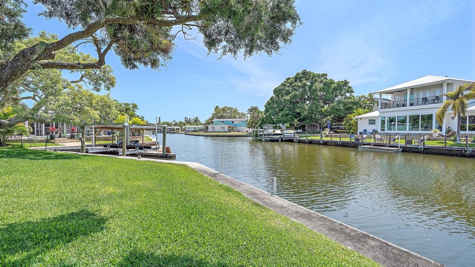 House, 3 Bedrooms | Property grounds