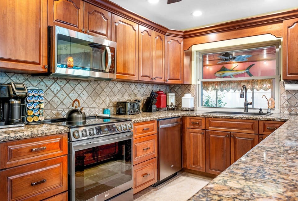 Fully equipped kitchen! 