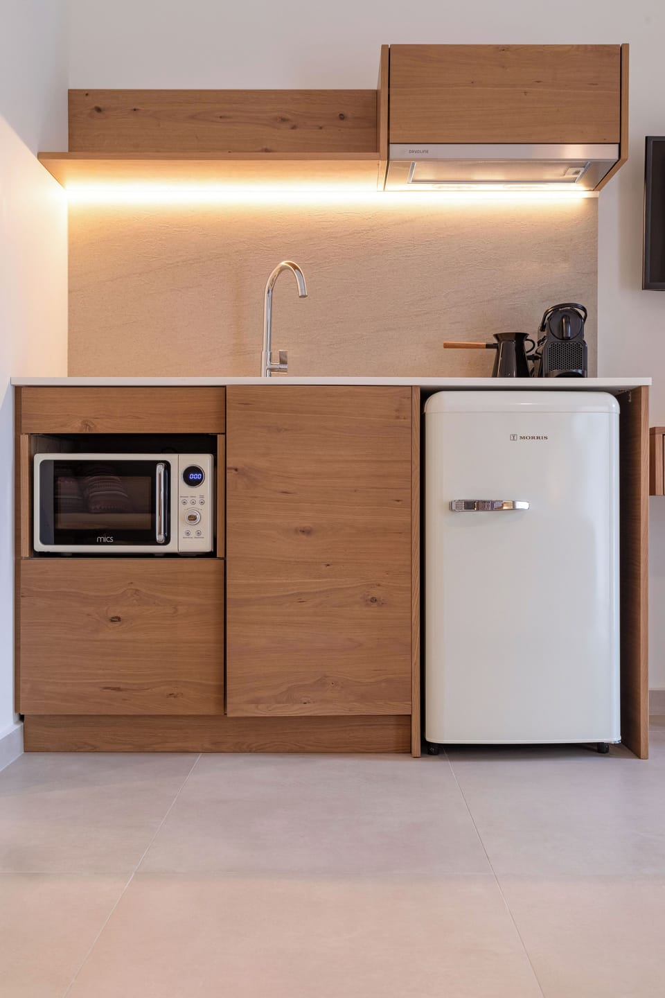 Suite with Garden View | Private kitchenette | Fridge, microwave, espresso maker, coffee/tea maker