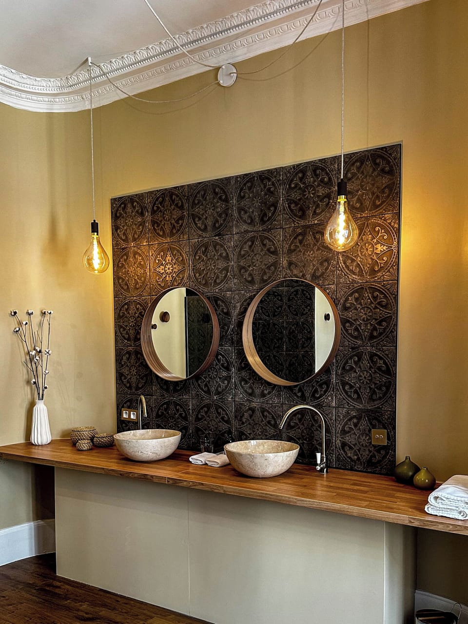 Premium Double Room | Bathroom | Separate tub and shower, hair dryer, towels, soap