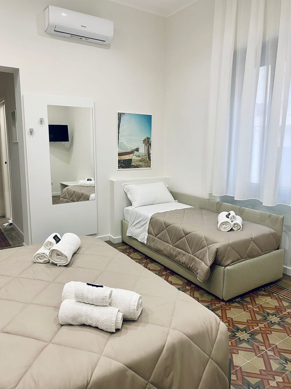 Comfort Quadruple Room, 1 Queen Bed, Non Smoking, Private Bathroom | Memory foam beds, desk, free WiFi