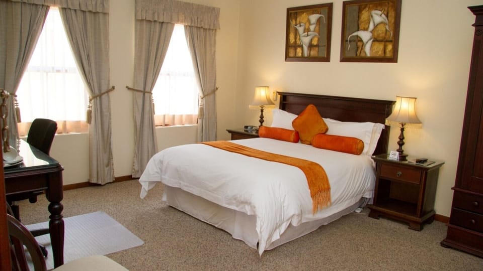 Standard Double Room, 1 Double Bed, Non Smoking, Private Bathroom | Down comforters, individually decorated, individually furnished, desk