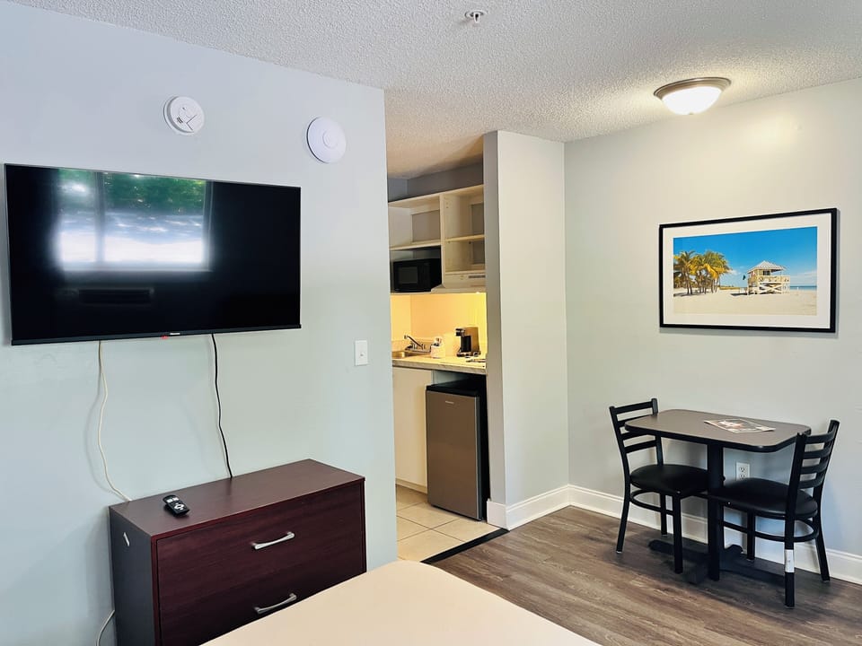 40-inch flat-screen TV with cable channels
