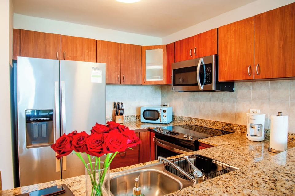 A well-equipped kitchen for your home-cooked meals