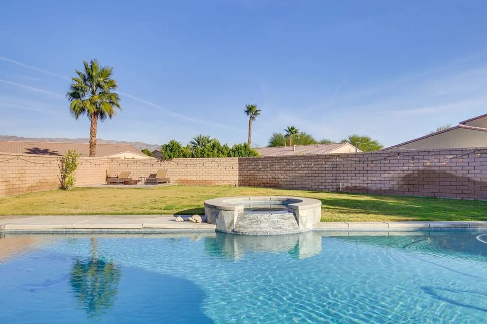 Pool and jacuzzi