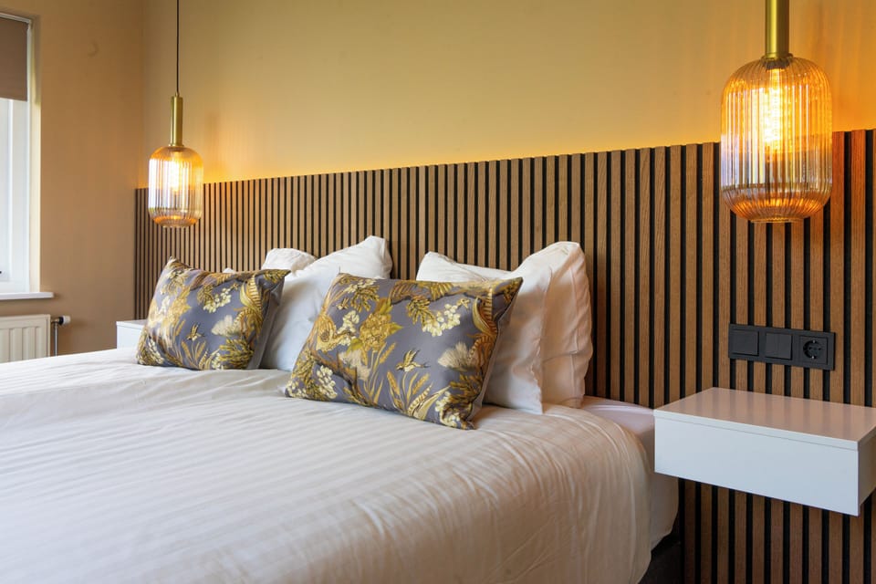 In-room safe, soundproofing, free WiFi