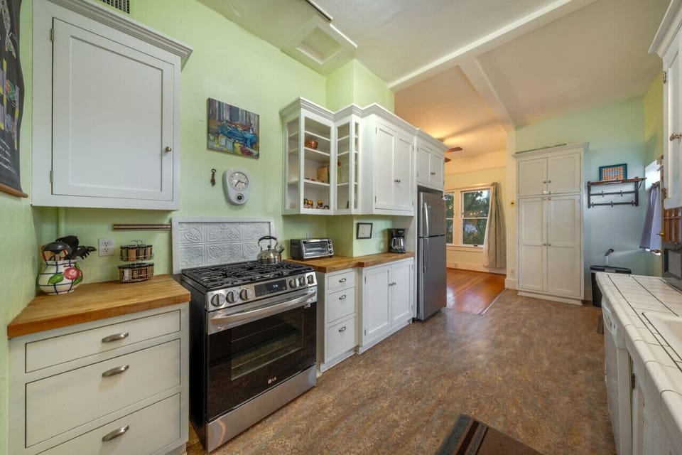 Updated, well-equipped kitchen, fully stocked and ready for your stay