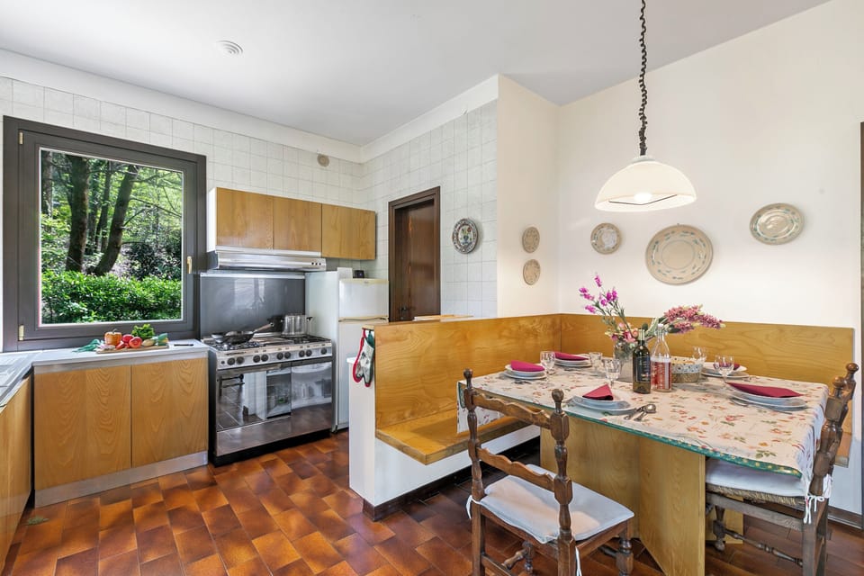 Family Villa, Multiple Bedrooms, 2 Bathrooms, Mountainside (Three Lakes Villa Varese) | Private kitchen | Fridge, microwave, oven, stovetop