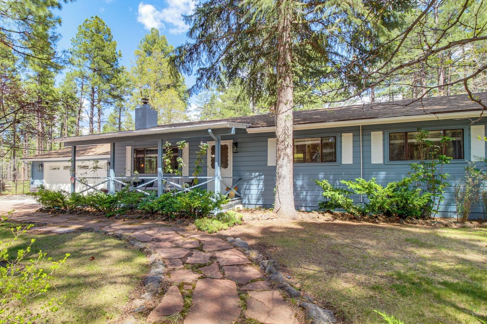 House Exterior | 2 Decks | Horseshoe Pit
