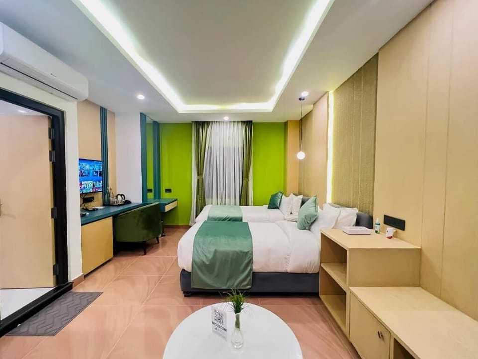 Superior Double or Twin Room | Bathroom | Rainfall showerhead, hair dryer, bathrobes, slippers