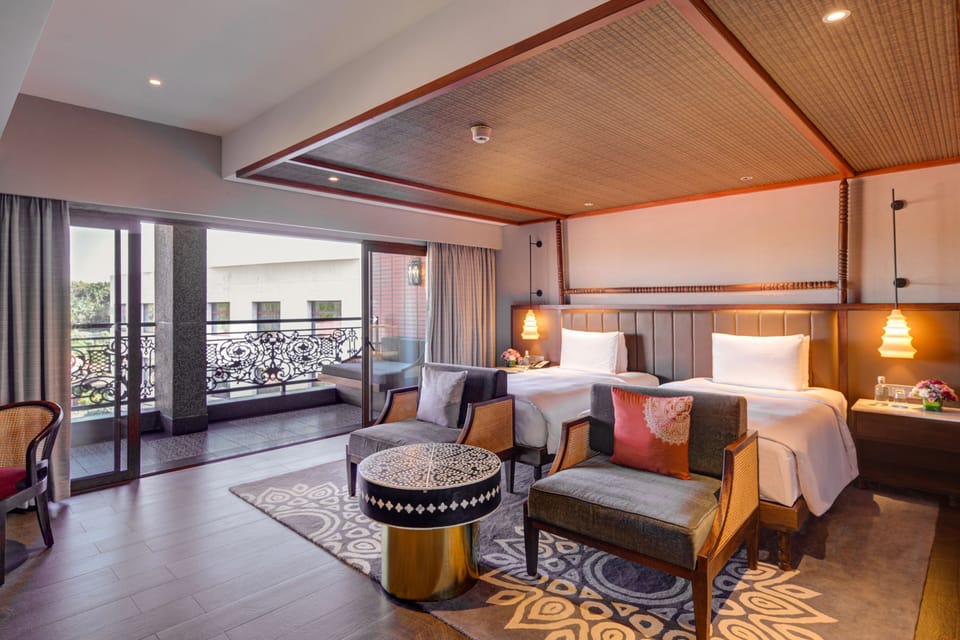 Premium bedding, minibar, individually decorated, individually furnished