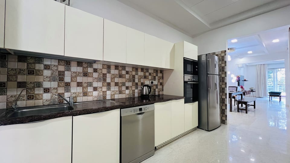 Fridge, microwave, stovetop, electric kettle