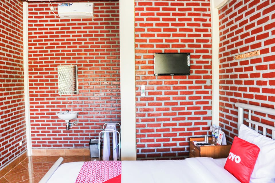 Standard Suite | Free WiFi, bed sheets
