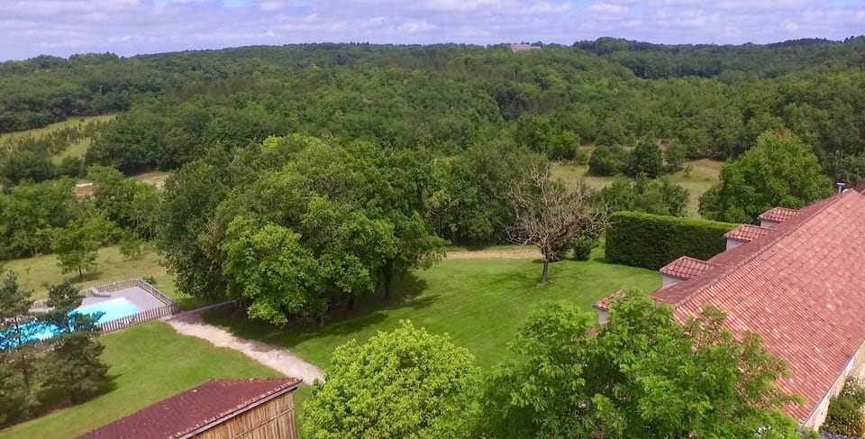 La campagne du Périgord autour de la Bergerie