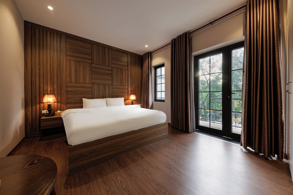 Deluxe Double Room | Minibar, desk, laptop workspace, free WiFi