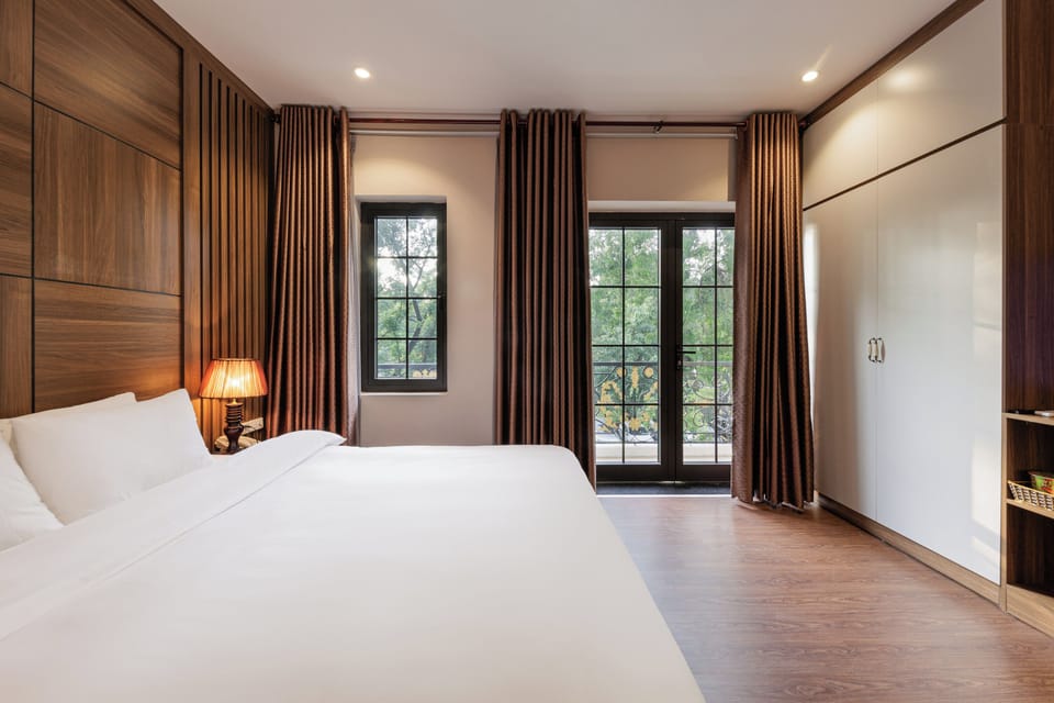 Deluxe Double Room | Minibar, desk, laptop workspace, free WiFi