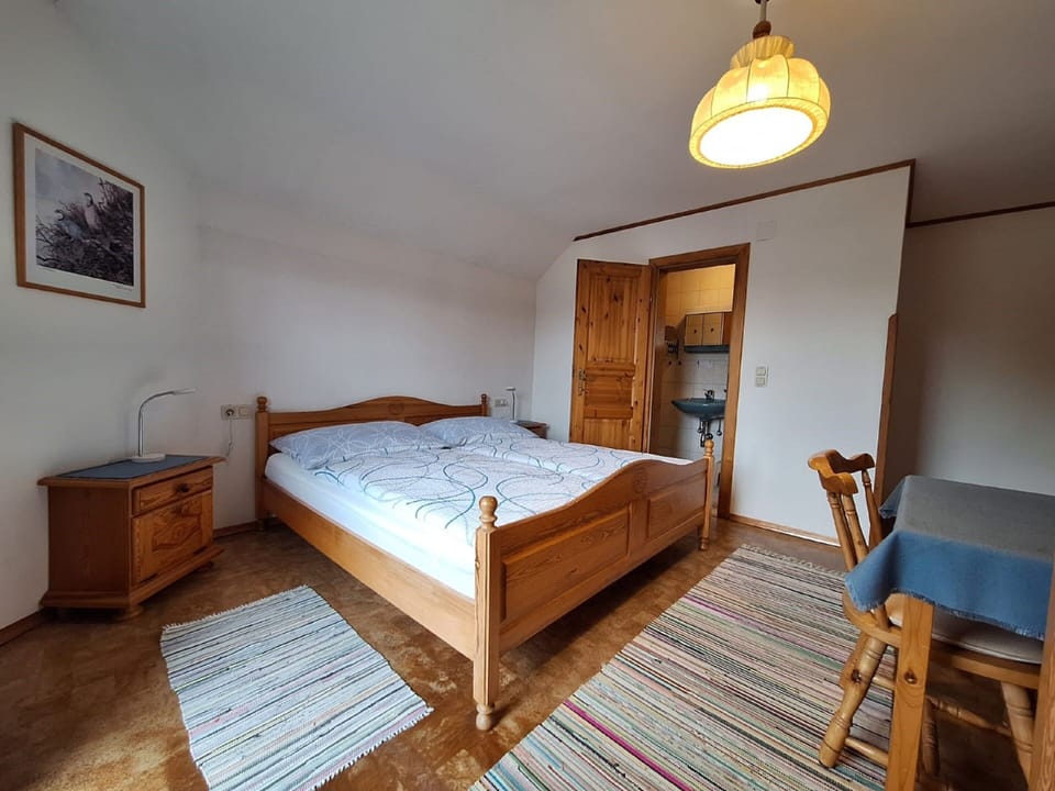 Double Room | WiFi (free)