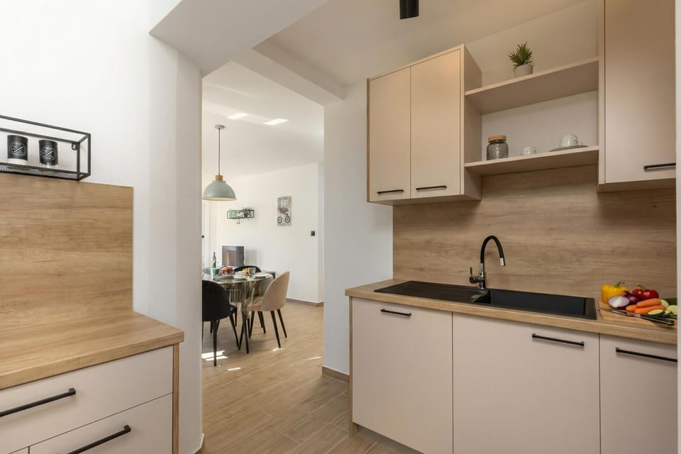 Family Apartment, Multiple Bedrooms, Sea Facing (Beachfront Apartment Betty) | Private kitchen | Fridge, oven, stovetop, dishwasher