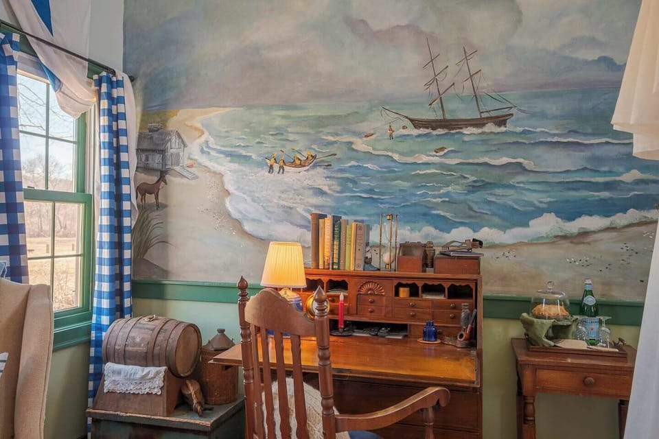A beautiful desk fit for a "Keeper!"