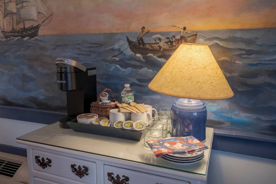 The Whalers invite you for a cup of coffee :-D