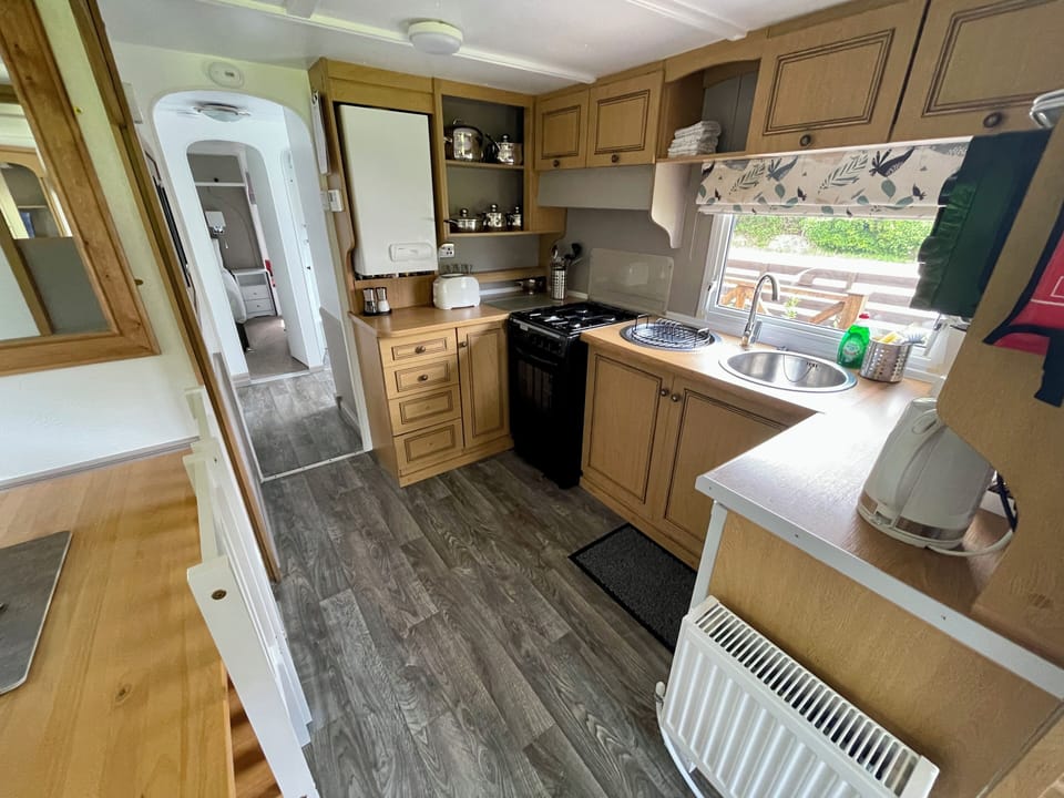 Standard House, 2 Bedrooms, Garden View | Private kitchen | Fridge, microwave, oven, toaster