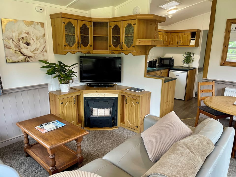 Standard House, 2 Bedrooms, Garden View | Iron/ironing board, free WiFi, bed sheets