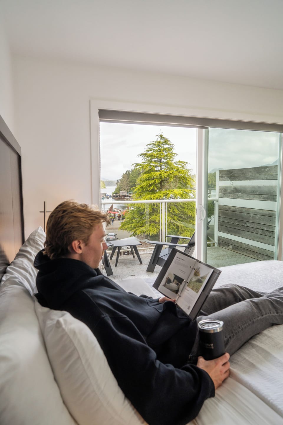 Suite, 1 Queen Bed with Sofa bed (Partial Marina View) | Pillowtop beds, desk, iron/ironing board, free WiFi