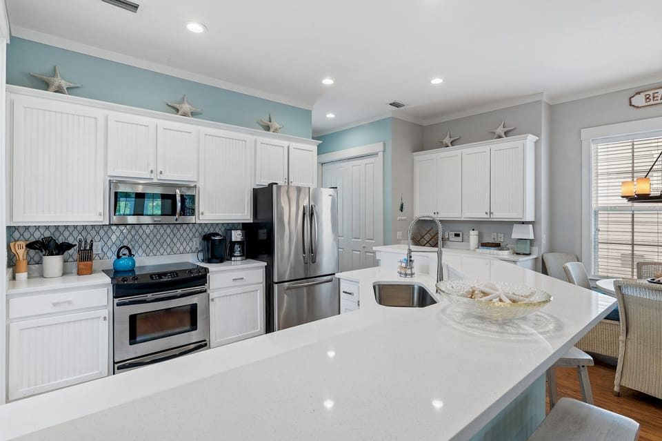 Salty Seagull - Seacrest - First Floor - Kitchen