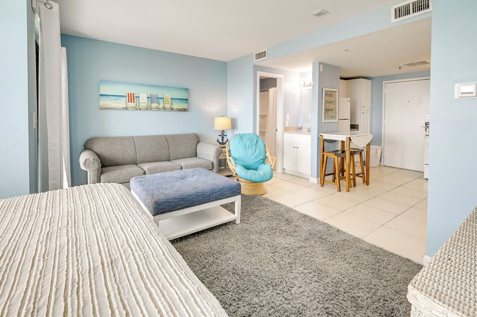 Apartment (0 Bedroom) | Interior