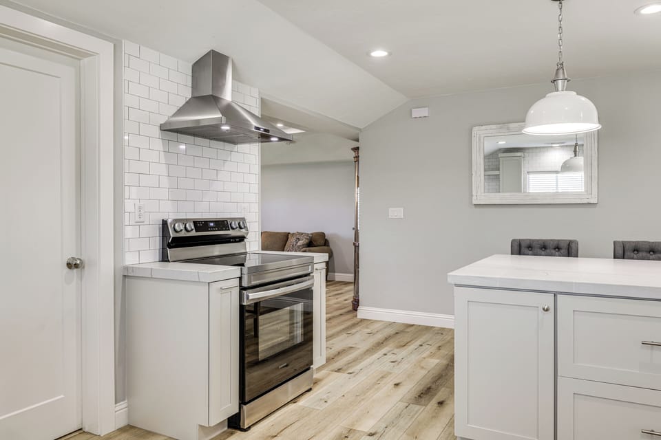House (2 Bedrooms) | Interior