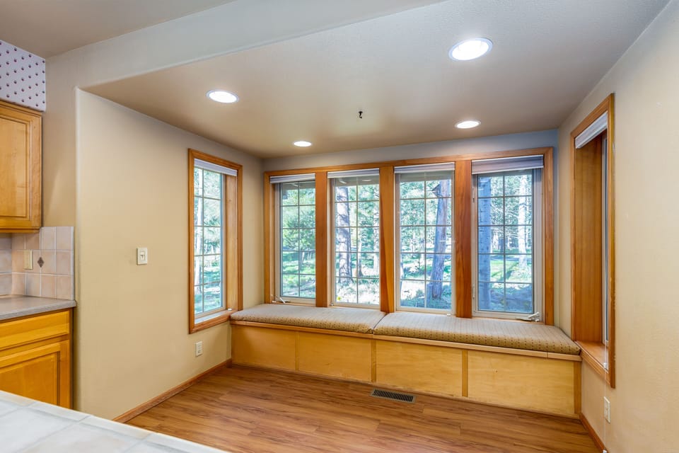 Kitchen Nook - Main Level