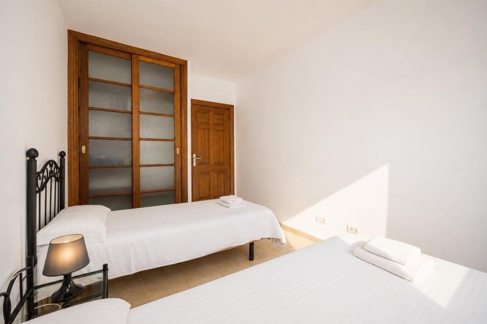 Double bedroom with A/C