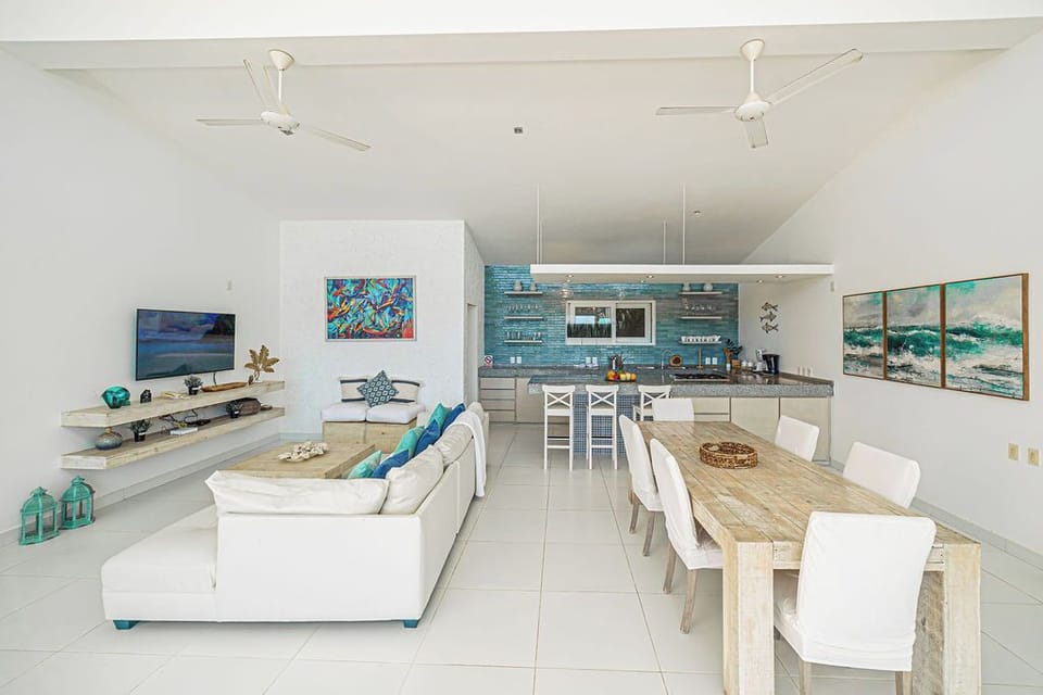 V02b Las Palmas · Villa on the Edge of the Hill (1357)