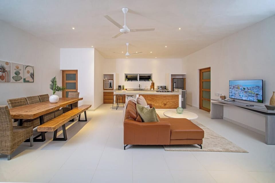 V30a 3 bedroom  · Tranquil Oasis with Stunning Ocean Views (1033)