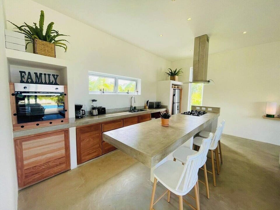 V33b Puerta del Sol  · Cozy Villa surrounded by Nature in all corners (720)