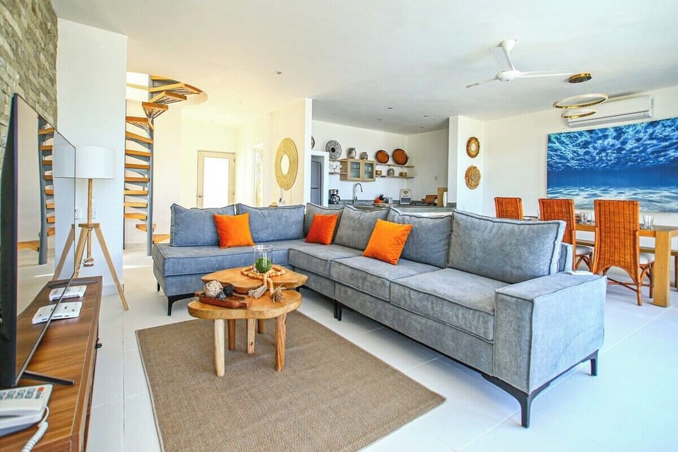 V18b Margarita  · Elegant 2-level villa equipped w/ all essentials (396)