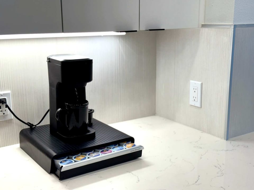 Start your mornings right — fresh coffee at your fingertips.