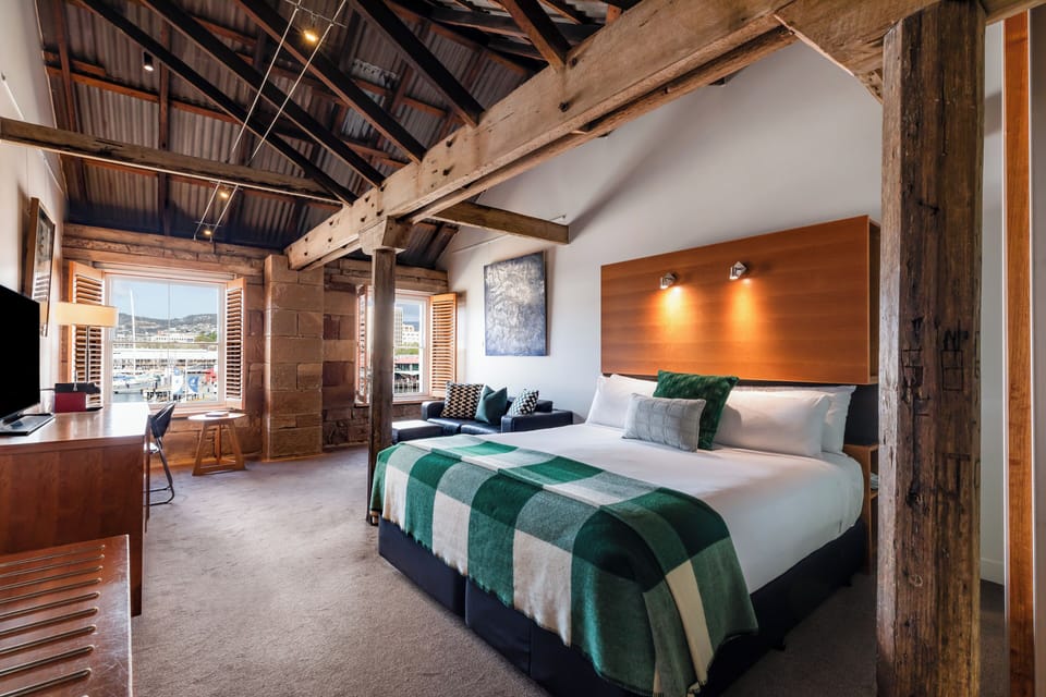 Standard Room - Harbour View | Premium bedding, minibar, in-room safe, individually decorated