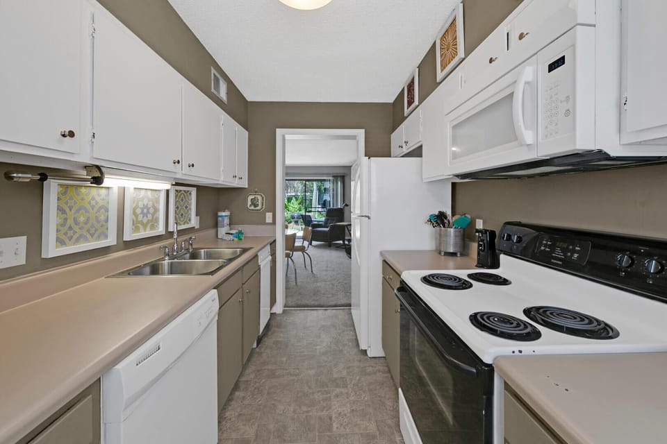 Condo, Multiple Beds (Southbay by the Gulf 119) | Private kitchen | Oven, toaster