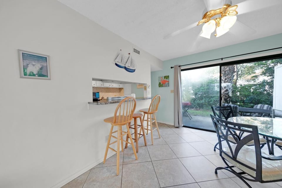 Condo, 1 Queen Bed with Sofa bed (Southbay by the Gulf 90) | Dining
