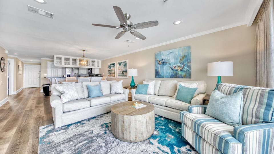 Condo, Multiple Beds, Ocean View (Crystal Dunes 405) | Living area