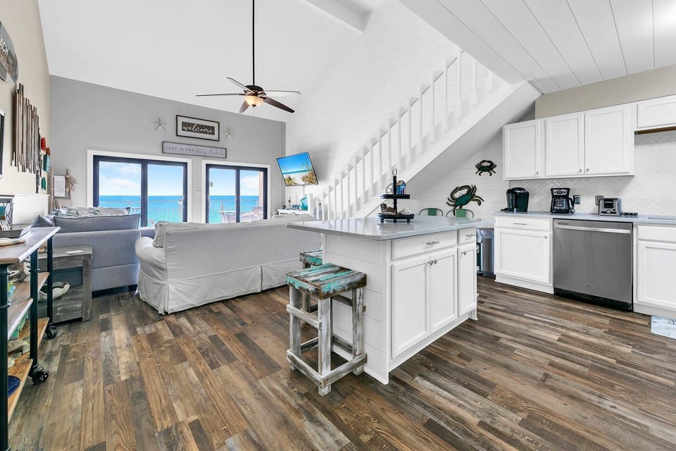 Condo, Multiple Beds (Crystal Villas 12B) | Interior