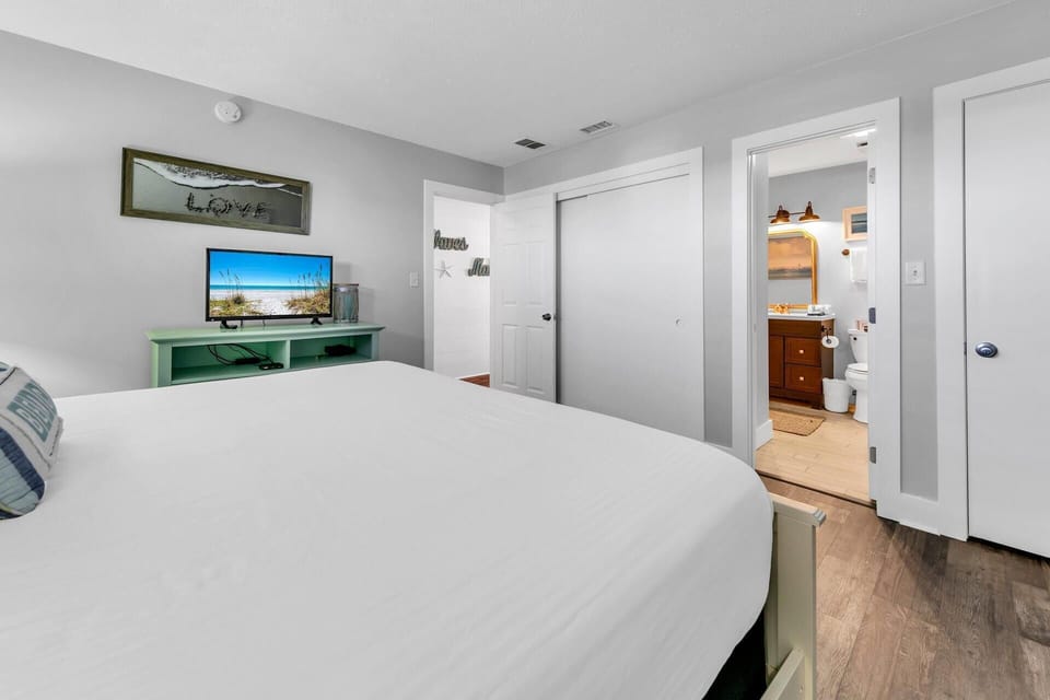 Condo, Multiple Beds (Crystal Villas 12B) | 2 bedrooms, iron/ironing board