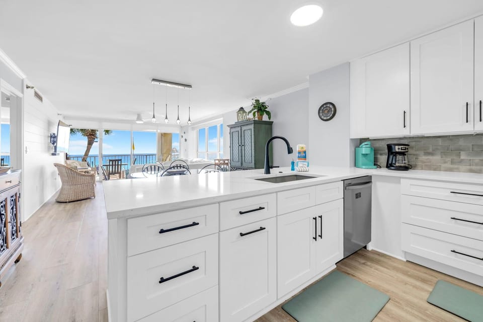 Condo, Multiple Beds, Ocean View (Hidden Dunes Gulfside 206) | Private kitchen | Oven, toaster