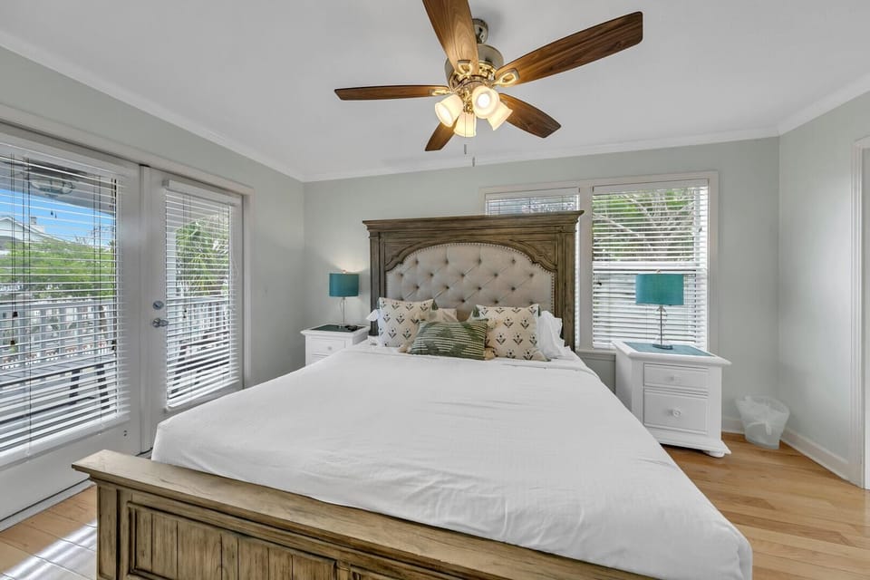 House, Multiple Beds (La Bella Vita) | 3 bedrooms, iron/ironing board, bed sheets
